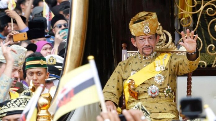 w03-95737SultanHassanalBolkiah