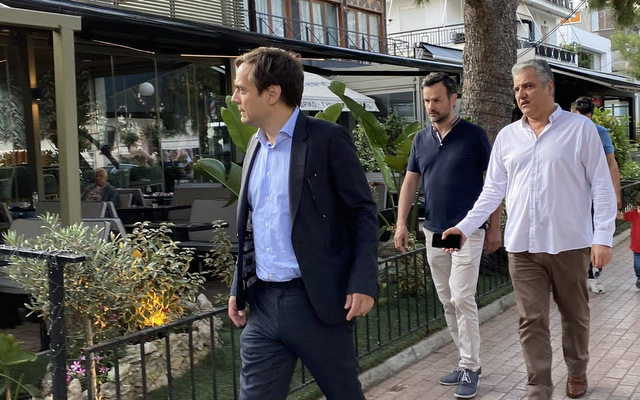 Επίσκεψη-καταστήματα-4-001
